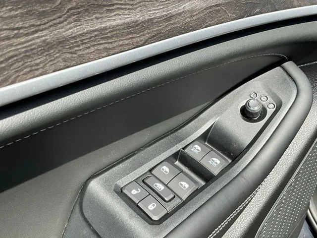 New 2026 Black Jeep Limited image 7