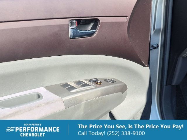 Used 2005 Silver Toyota Base image 11