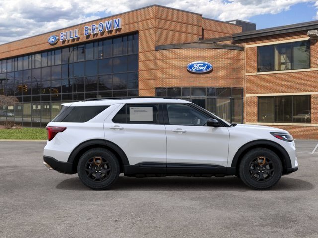 New 2027 Star White Metallic Tri-Coat Ford Tremor image 28