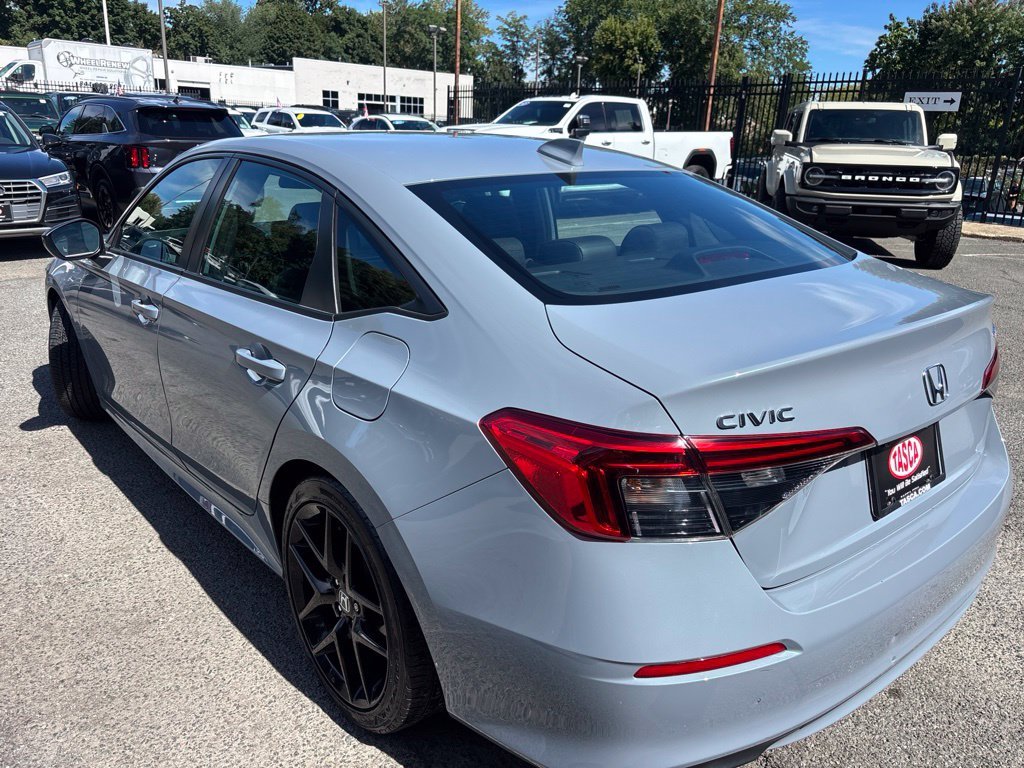 Used 2024 Gray Honda Sport image 4