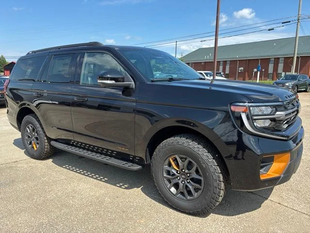New 2026 Agate Black Metallic Ford Tremor® image 14