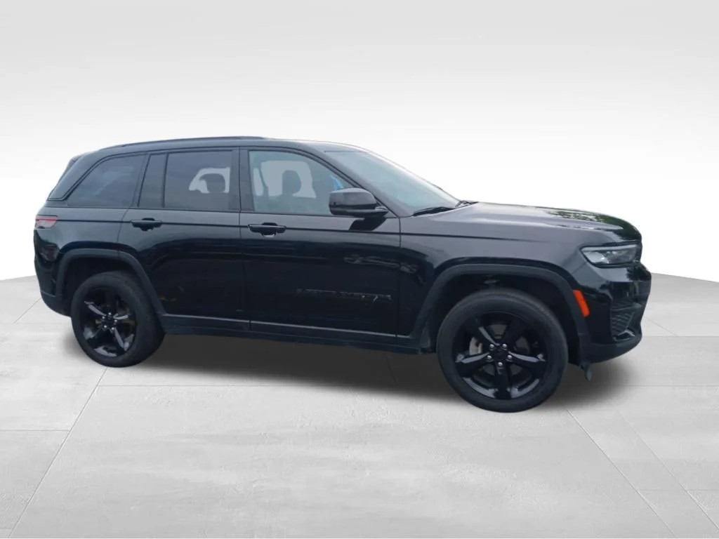 2024 Jeep Grand Cherokee Altitude
