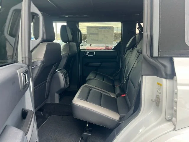 2025 Ford Bronco 4-Door Outer Banks - Photo 13