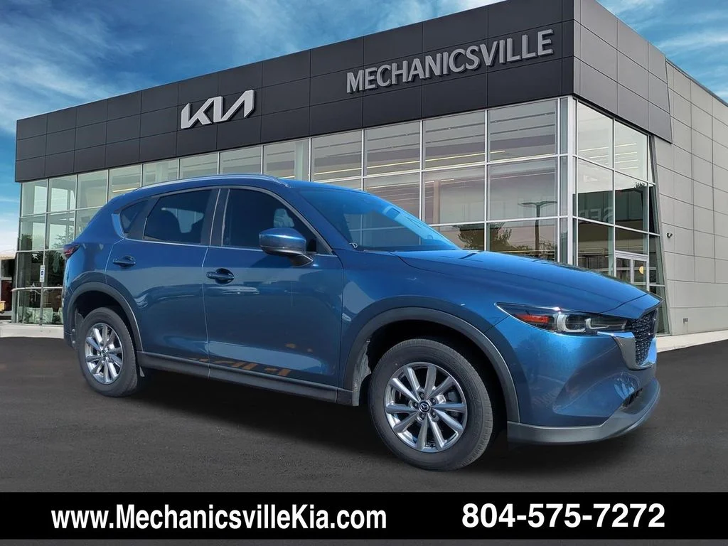 2023 Mazda CX-5 S Preferred package Auto AWD's photo