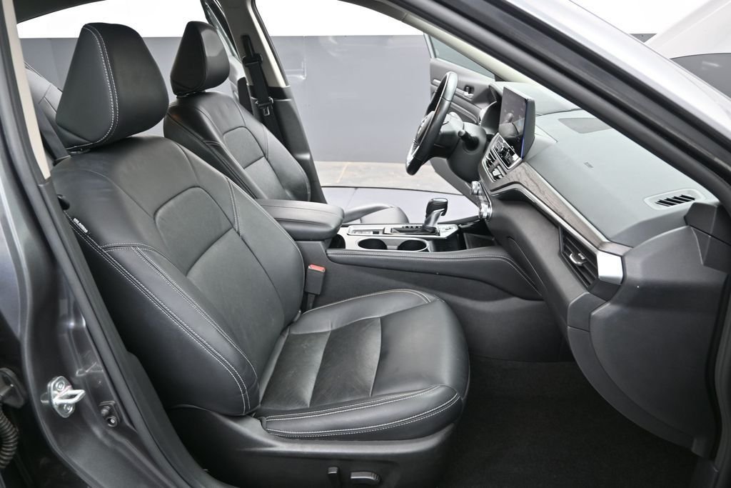 Used 2023 Gray Nissan 2.5 SL image 28
