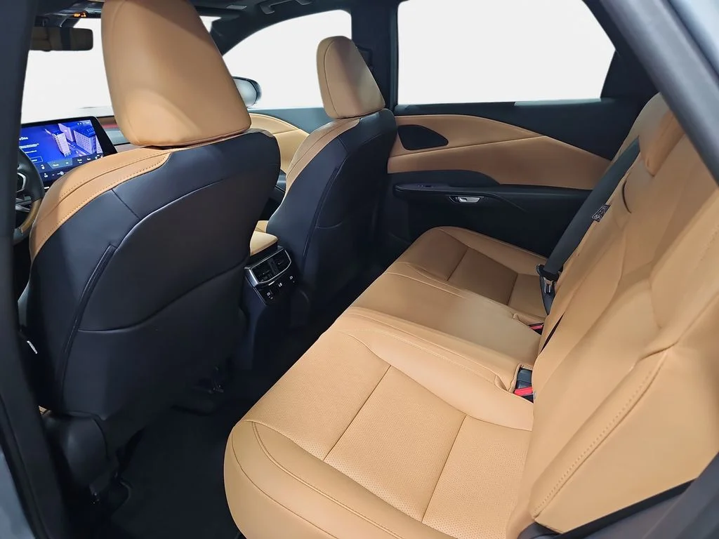 New 2026 Iridium Lexus PREMIUM PLUS image 11