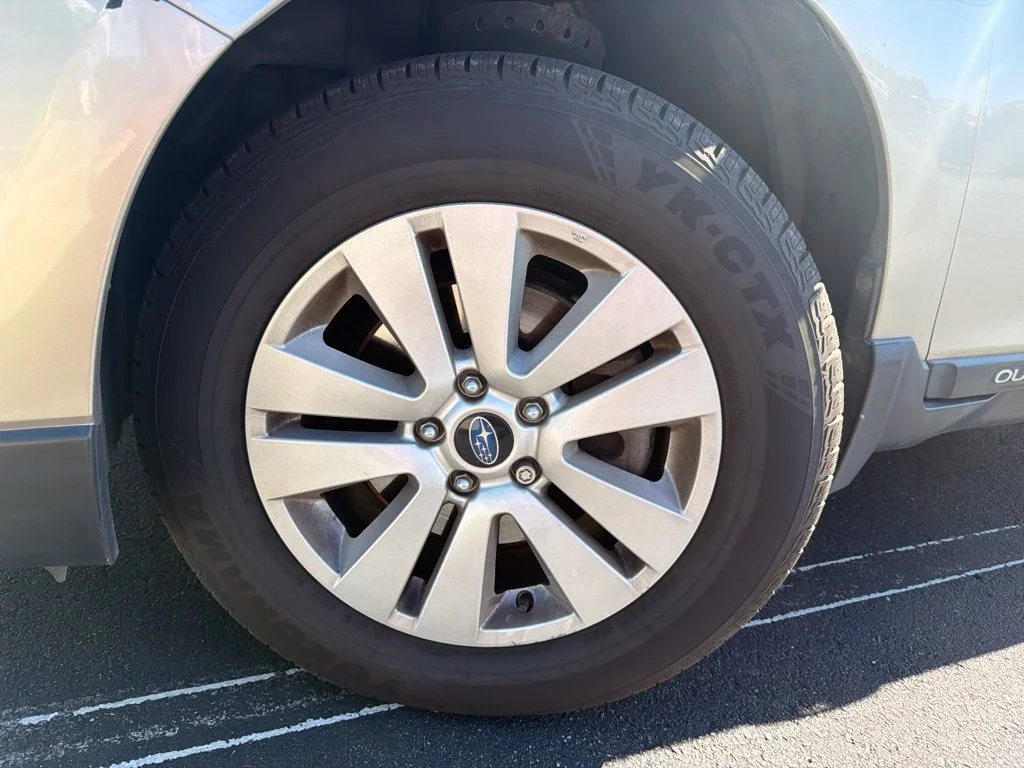 2018 Subaru Outback 2.5I PREMIUM SUV 2018 Subaru Outback 2.5I PREMIUM SUV Slide