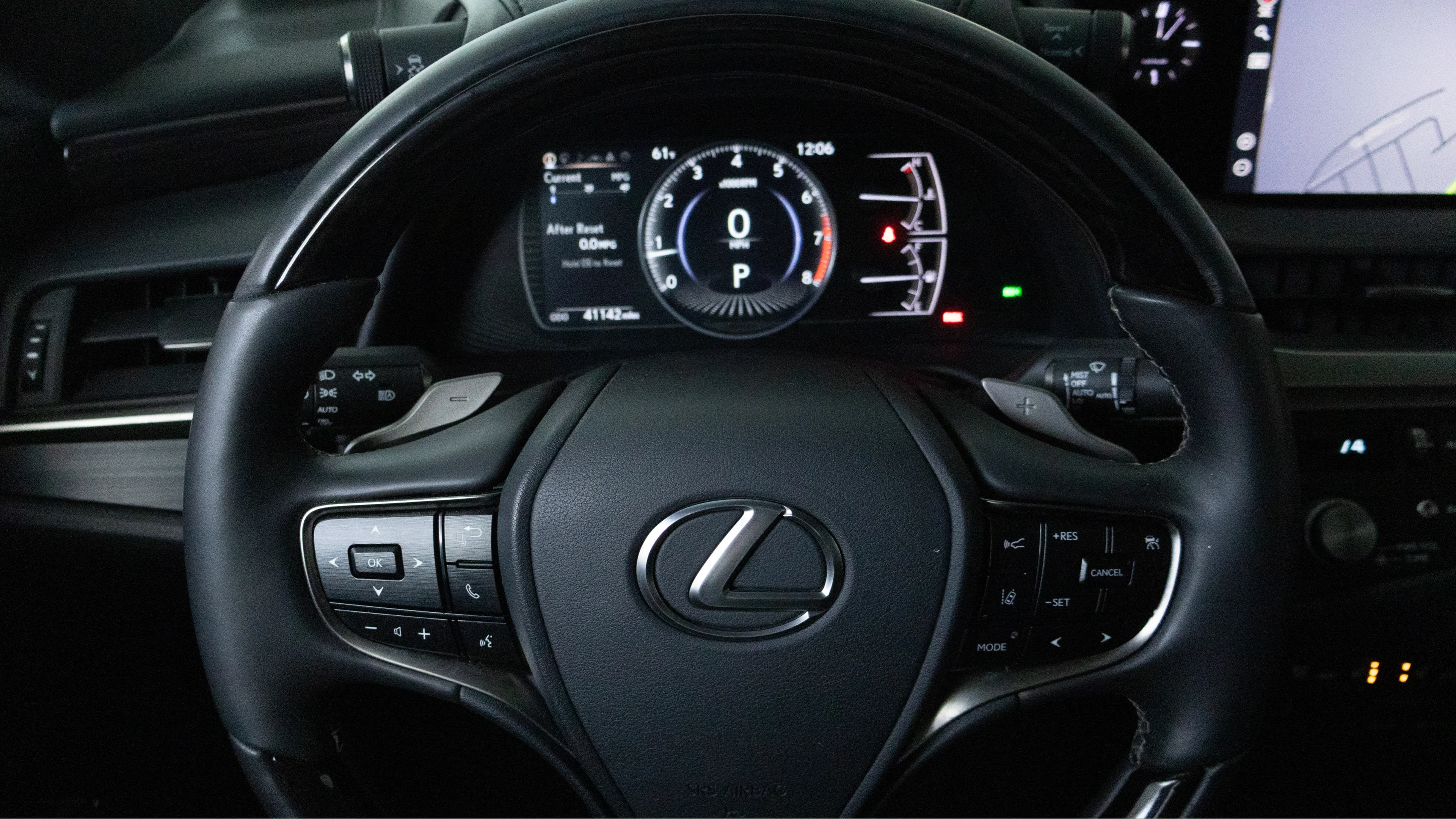 Used 2021 Black Lexus ES 250 image 18