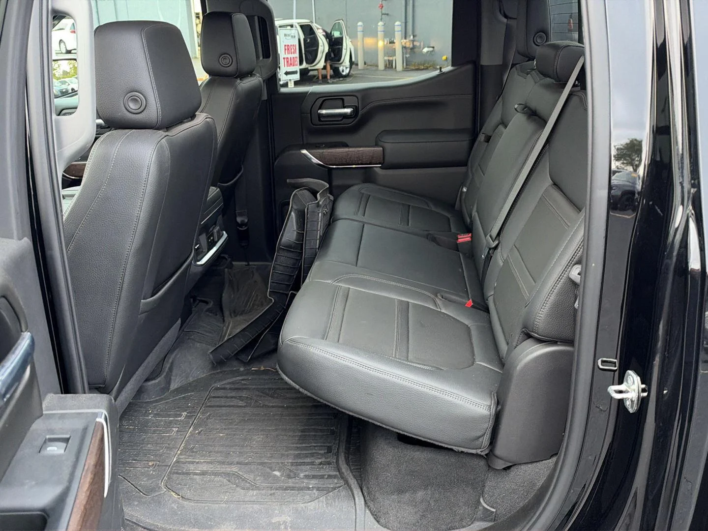 Used 2022 Onyx Black GMC Denali image 14
