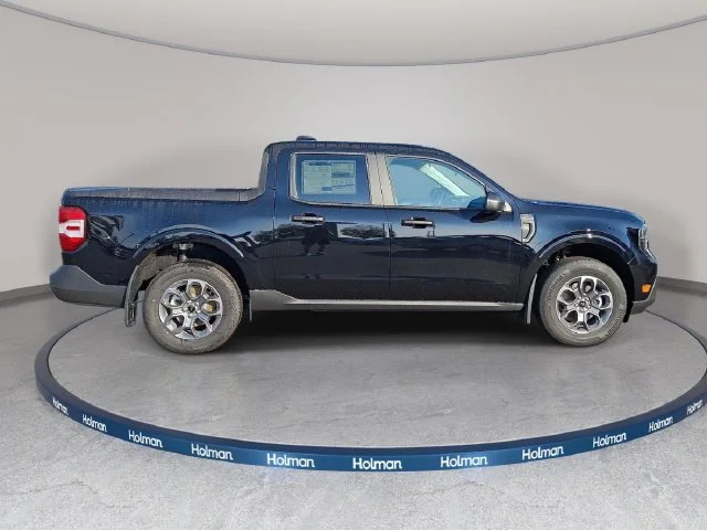 New 2026 Shadow Black Ford XLT image 3