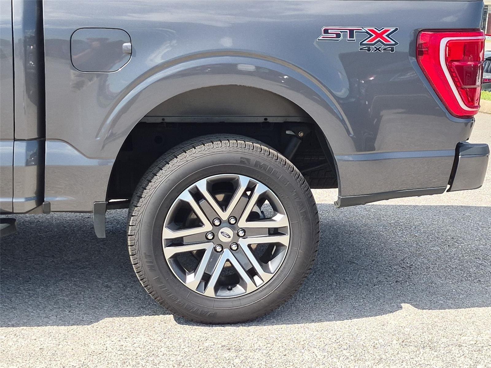 Used 2022 Carbonized Gray Metallic Ford XL image 10