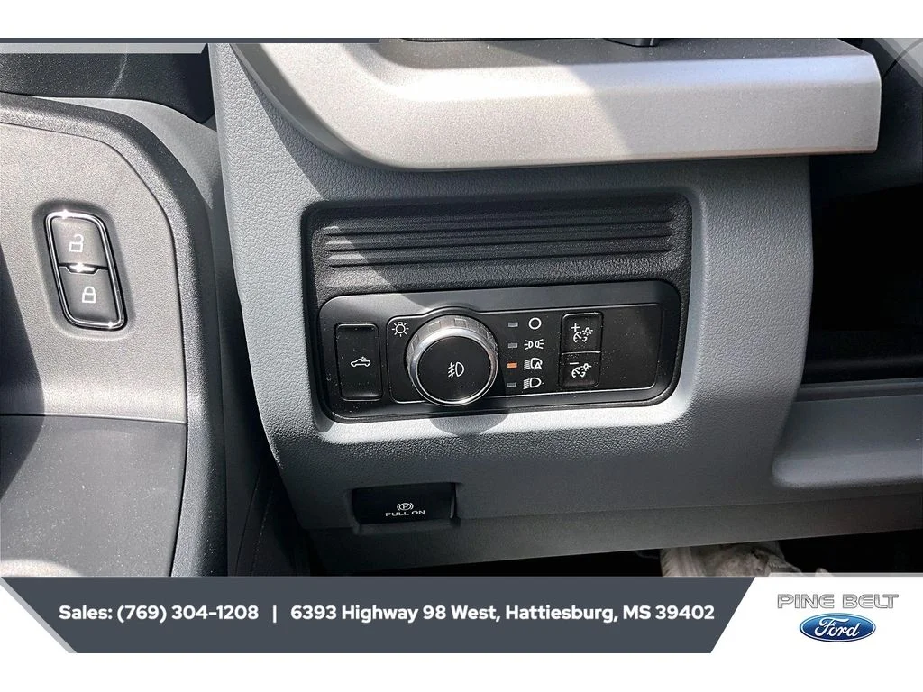 2025 Ford F-250 Super Duty XL - Photo 23
