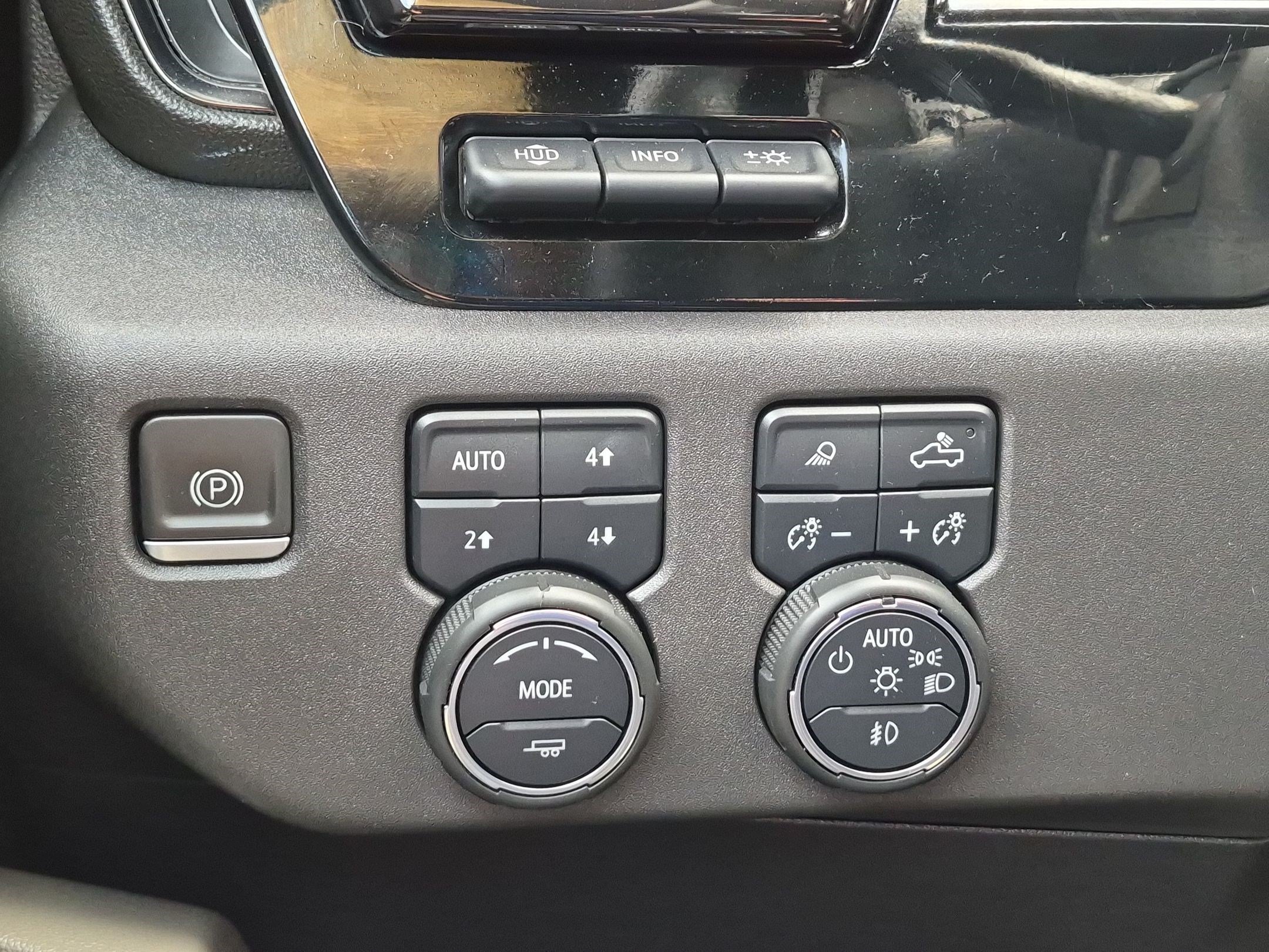 2022 Chevrolet Silverado 1500 ZR2 - Photo 25
