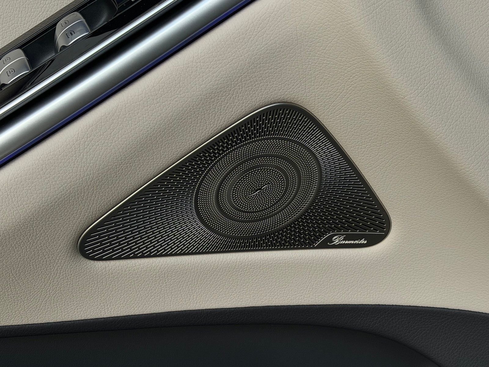 New 2026 Graphite Grey Metallic Mercedes-Benz S 500 image 14