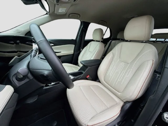 Used 2025 Black Buick Avenir image 13