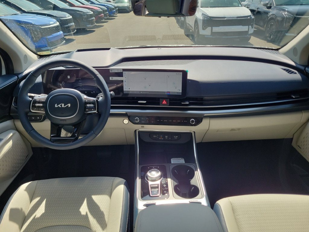 New 2026 Snow White Pearl Kia SX Prestige image 18