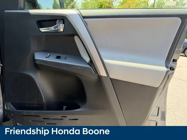 Used 2018 Gray Toyota XLE image 45