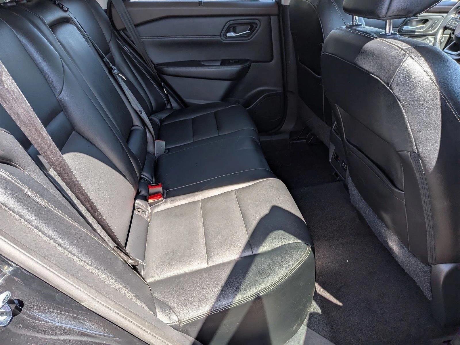 Used 2022 Super Black Nissan SL image 19