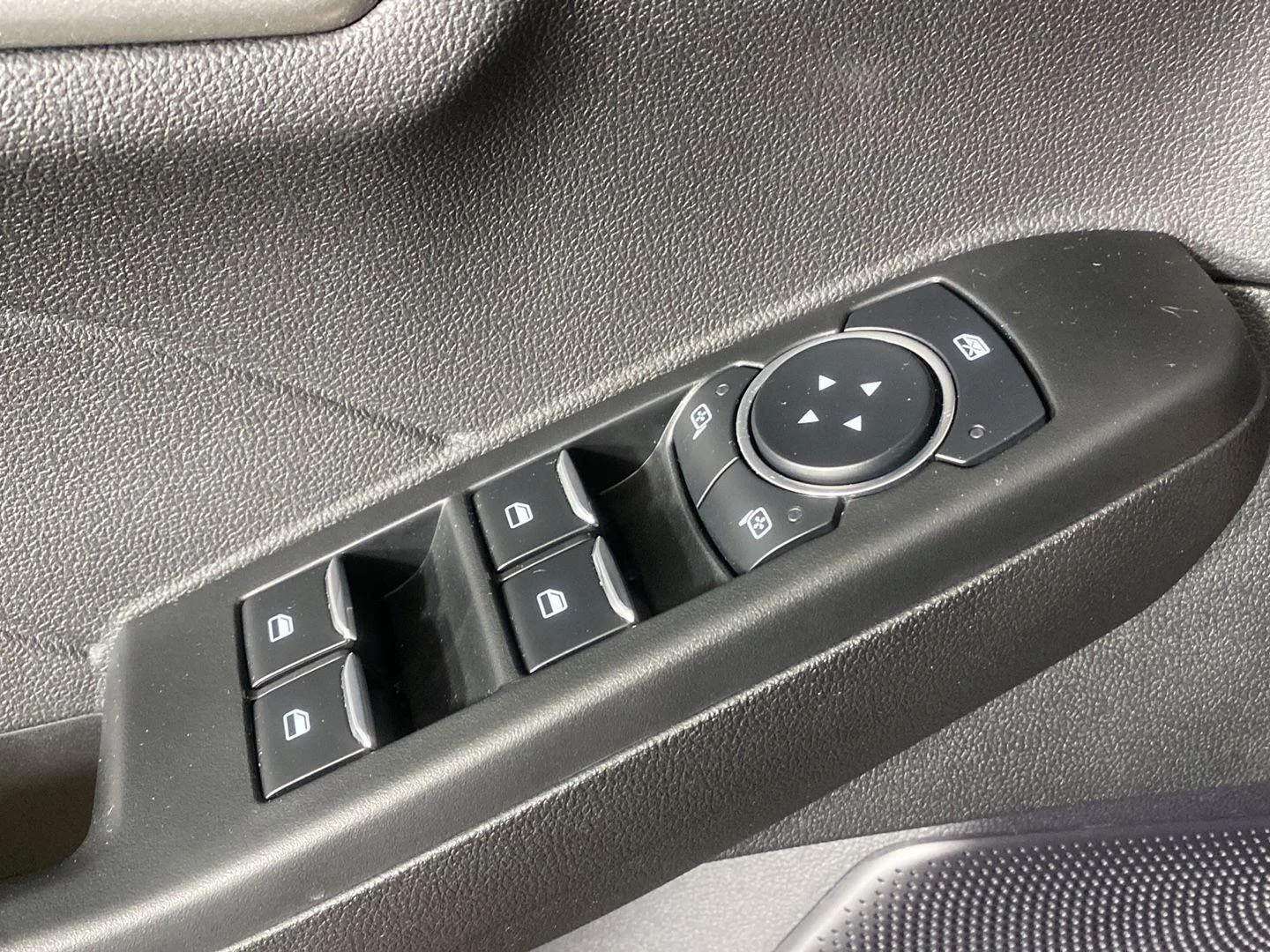 Used 2023 Cinnabar Red Ford Active image 15