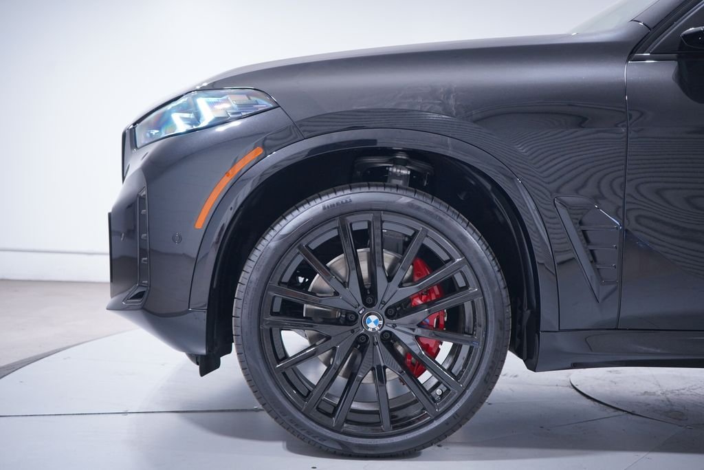 New 2026 Black Sapphire Metallic BMW sDrive40i image 2