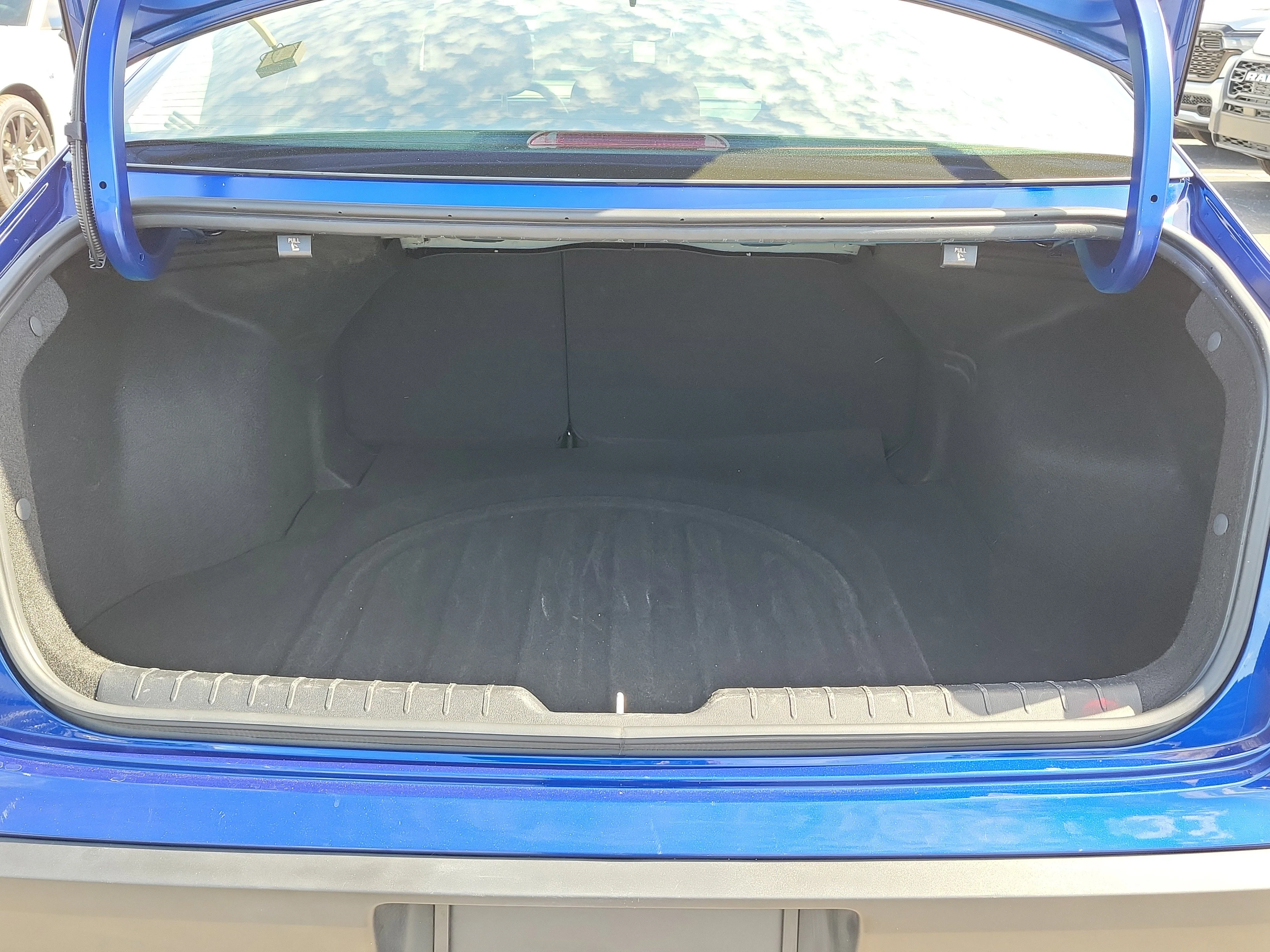 Used 2025 Deep Sea Blue Kia LXS image 10