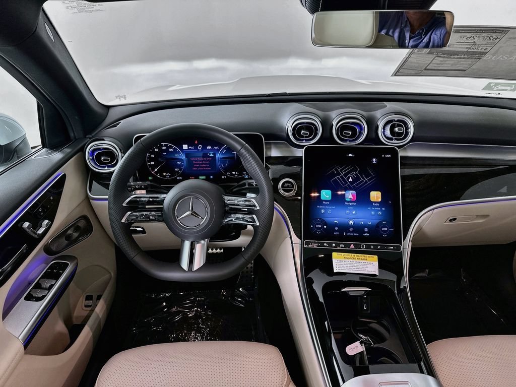 New 2027 MANUFAKTUR Moonlight White Metallic Mercedes-Benz GLC 350e image 58
