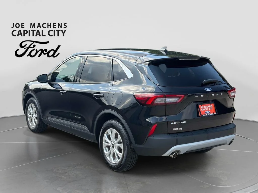 Used 2023 Black Ford Active image 7