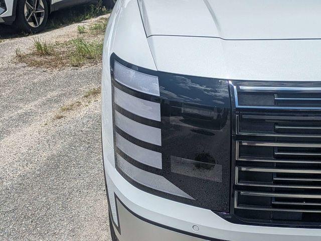 New 2026 White Hyundai SEL Premium FWD image 9