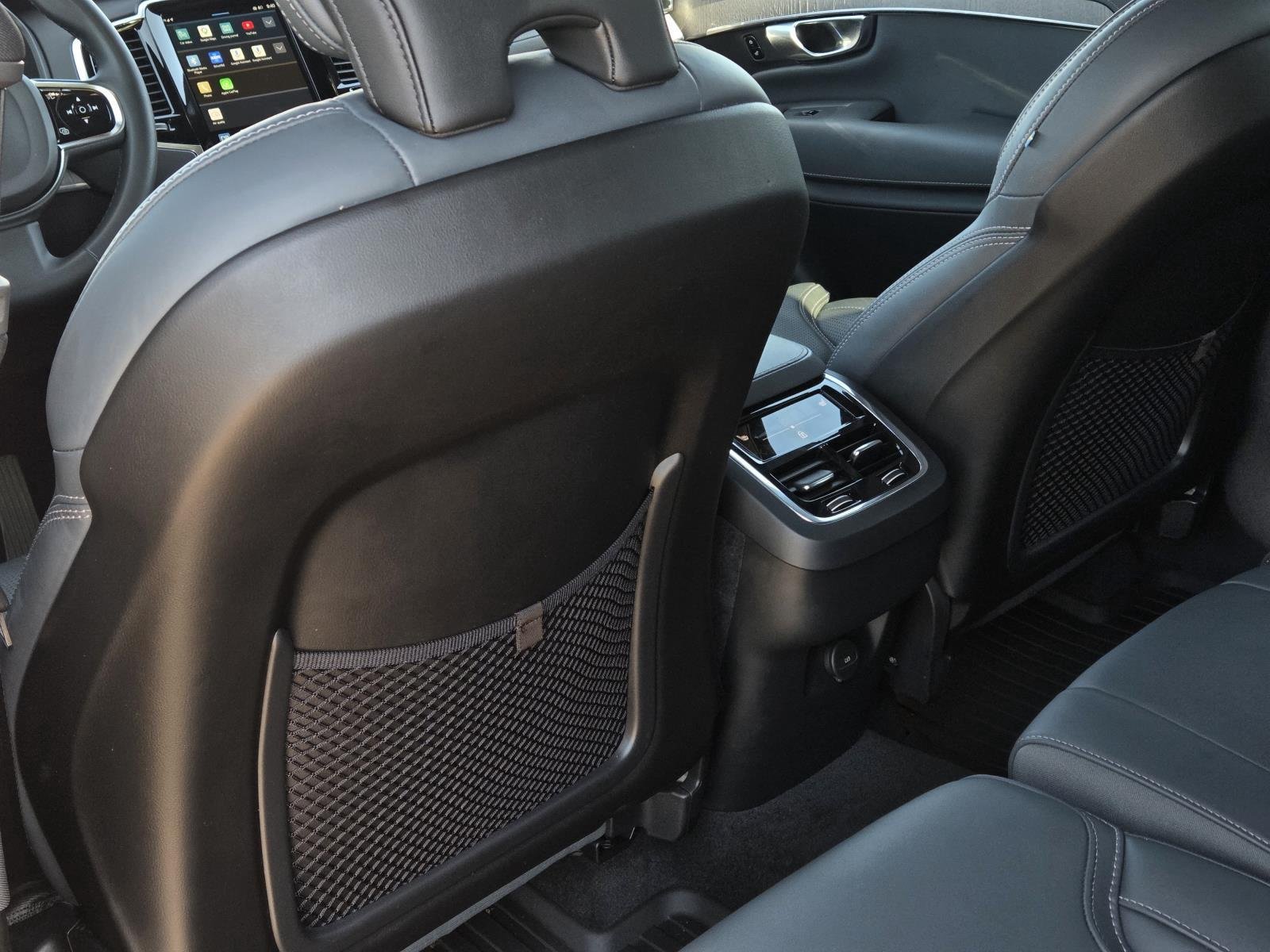 Used 2023 Onyx Black Metallic Volvo Ultimate image 37