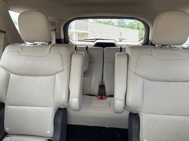 Used 2020 Red Ford Platinum image 11
