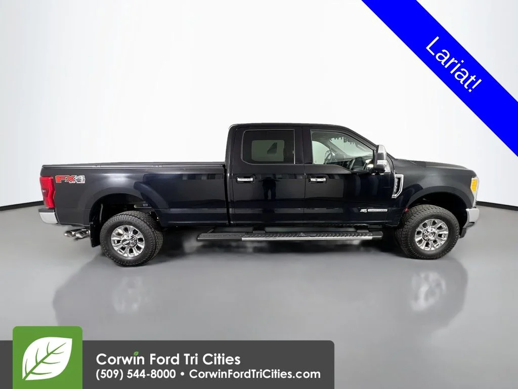 Used 2017 Shadow Black Ford Lariat image 17