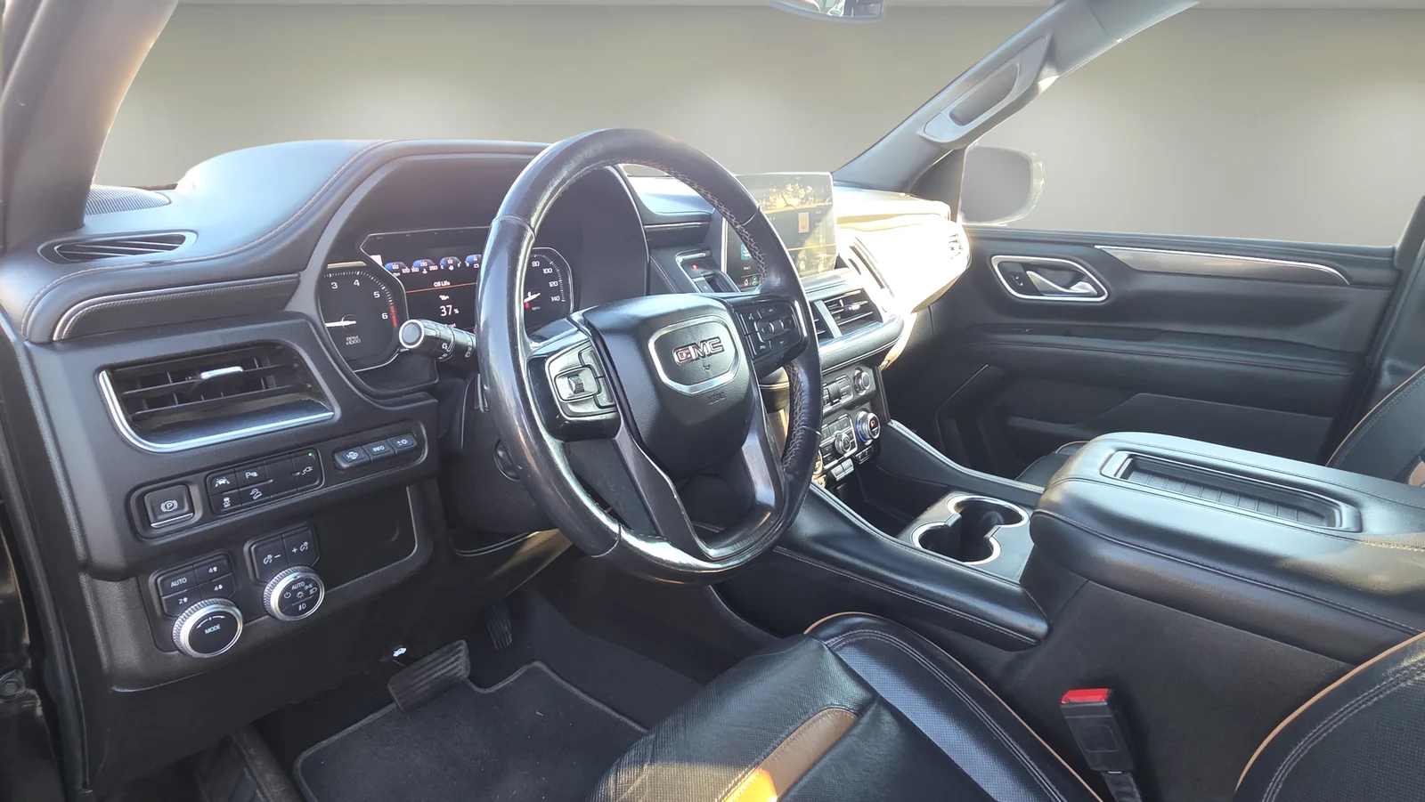 Used 2021 Black GMC AT4 image 30