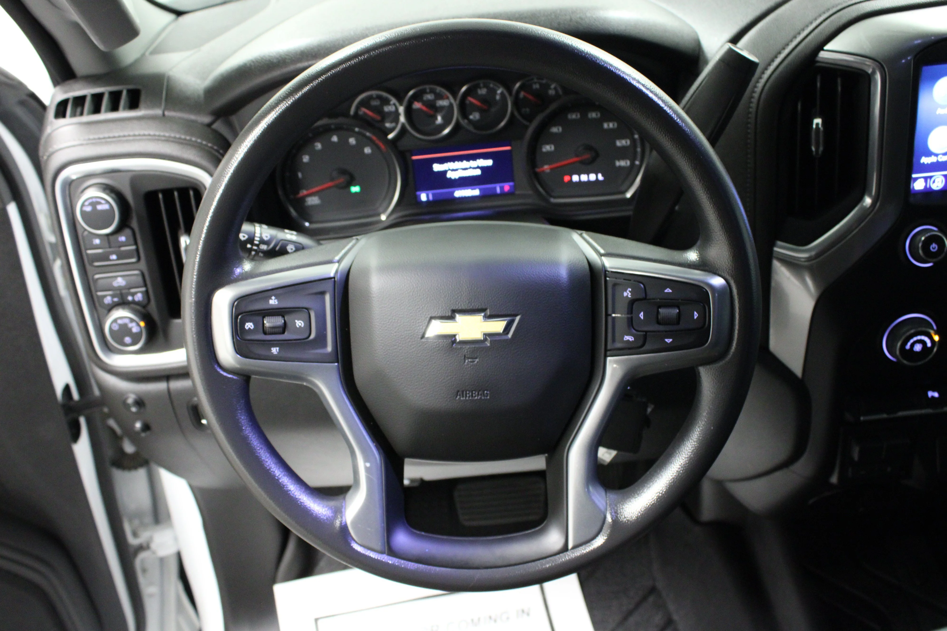 Used 2022 Summit White Chevrolet LT image 17