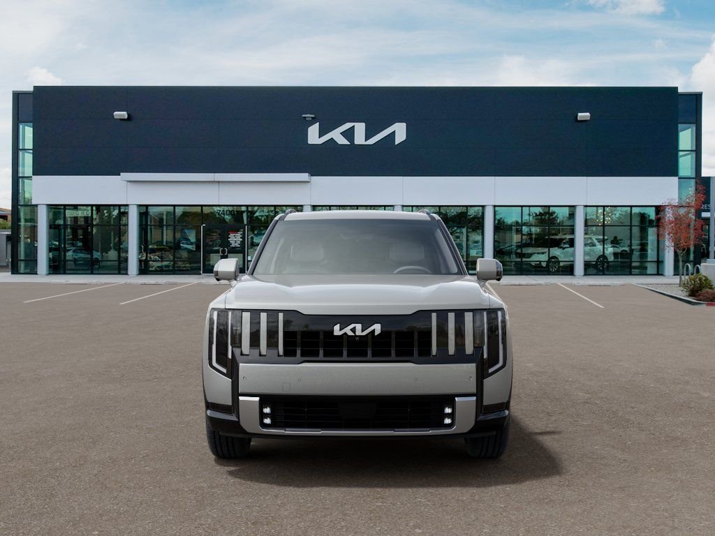 New 2027 Silver Kia SX image 2