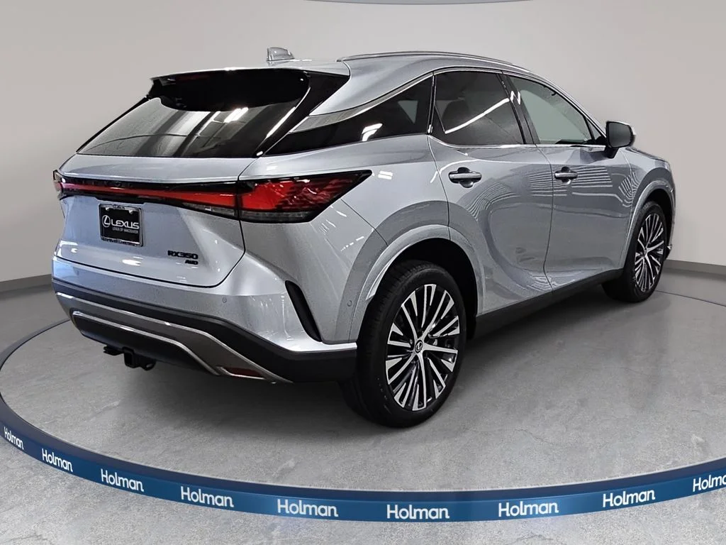 New 2026 Iridium Lexus PREMIUM PLUS image 5