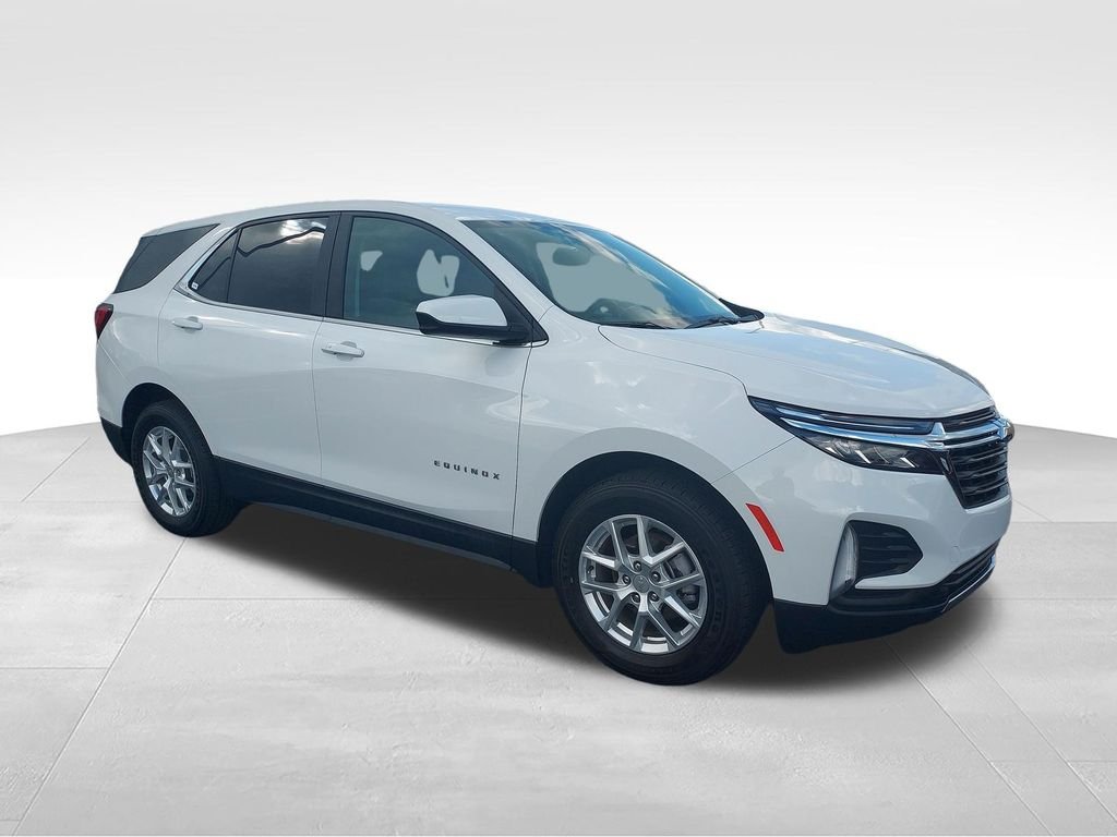 Used 2022 White Chevrolet LT image 7