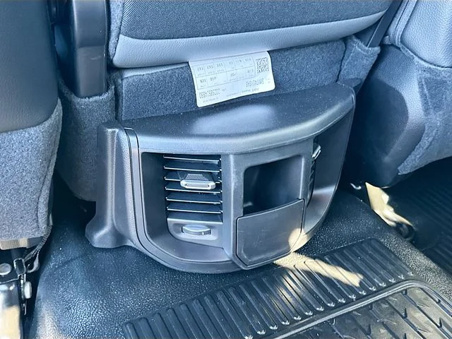 2026 RAM 3500 Chassis Tradesman - Photo 16