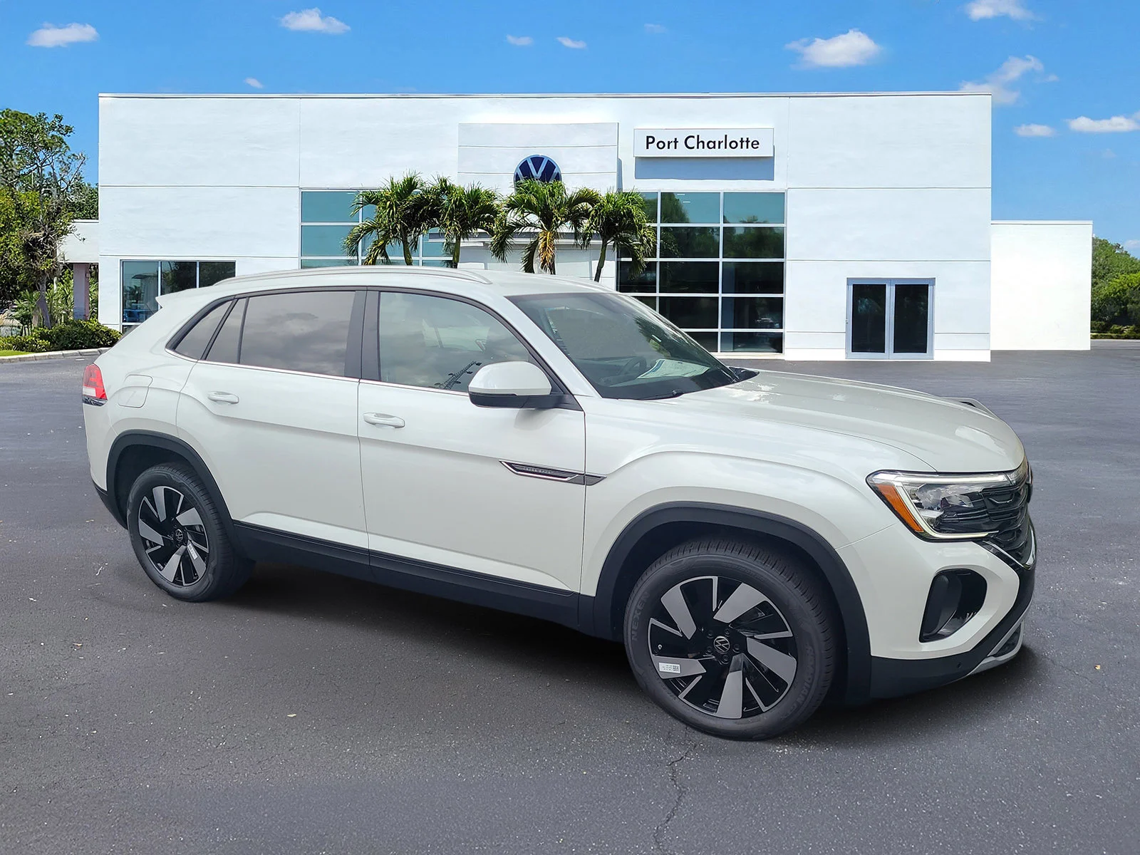 New 2026 White Volkswagen SE w/Technology image 26