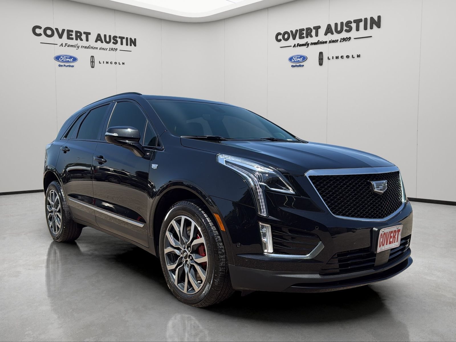 Used 2023 Black Cadillac Sport image 8