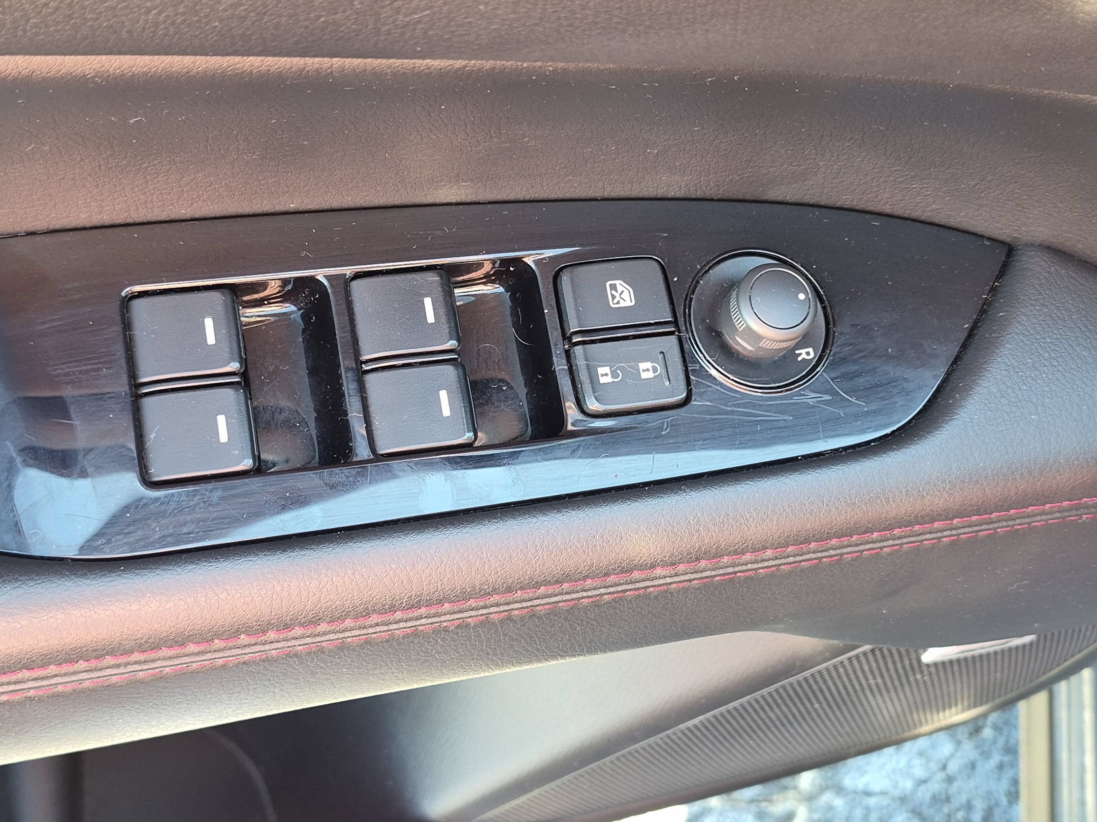 Used 2021 Polymetal Gray Mazda Carbon Edition image 13