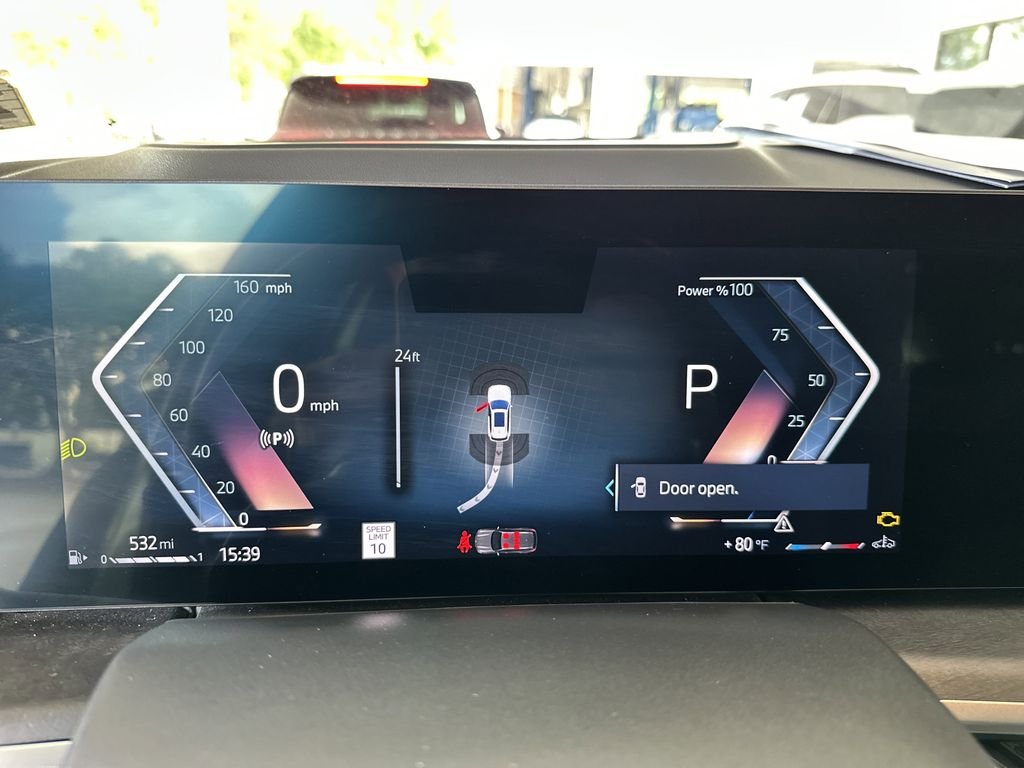 Used 2024 White BMW xDrive40i image 39