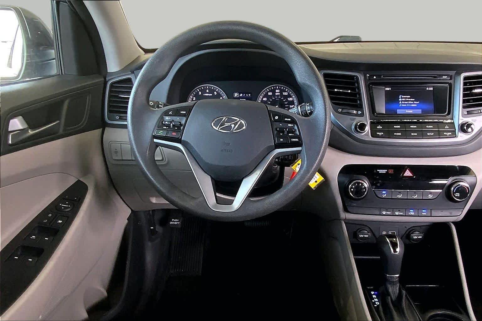 Used 2017 Coliseum Grey Hyundai SE image 6