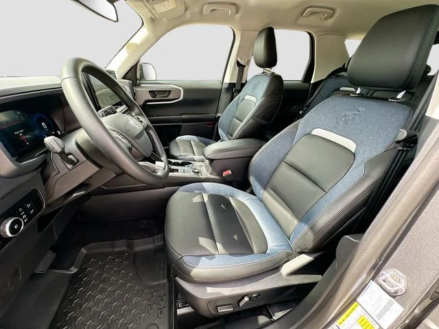 Used 2025 Gray Ford Outer Banks image 20