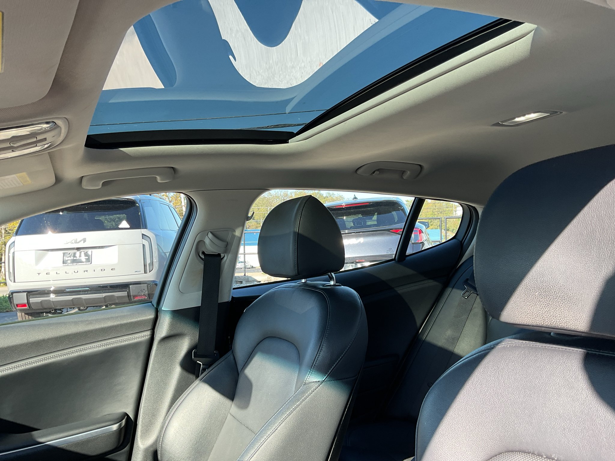 Used 2018 Aurora Black Kia Premium image 20
