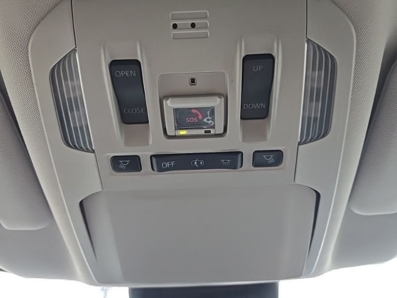 Used 2020 Red Toyota XLE image 19