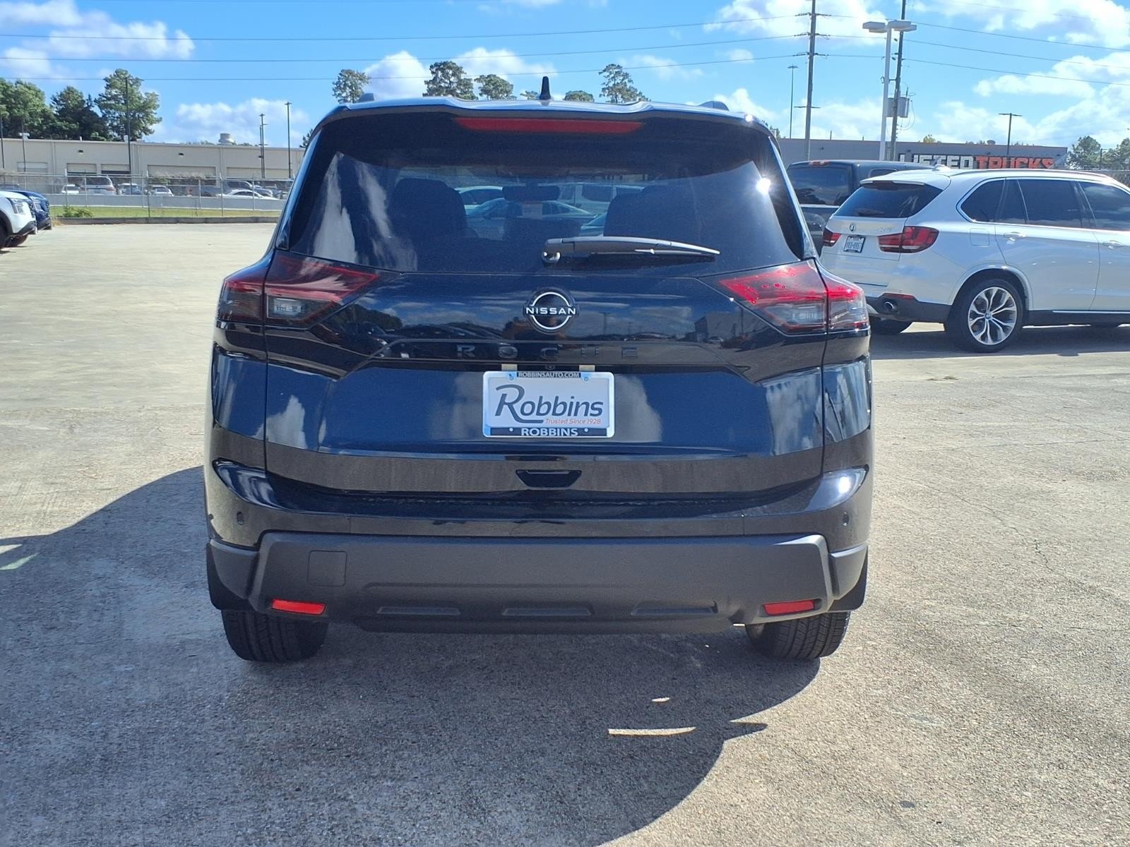 2026 Nissan Rogue photo 6 of 24