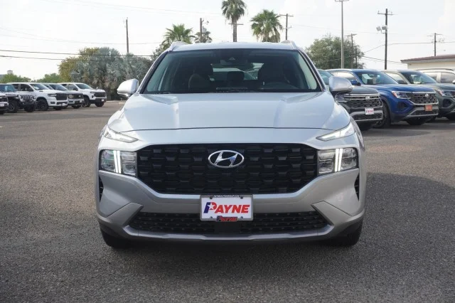 Used 2023  Hyundai SEL image 2