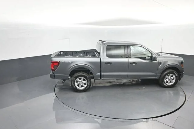 New 2026 Carbonized Gray Metallic Ford XLT image 29