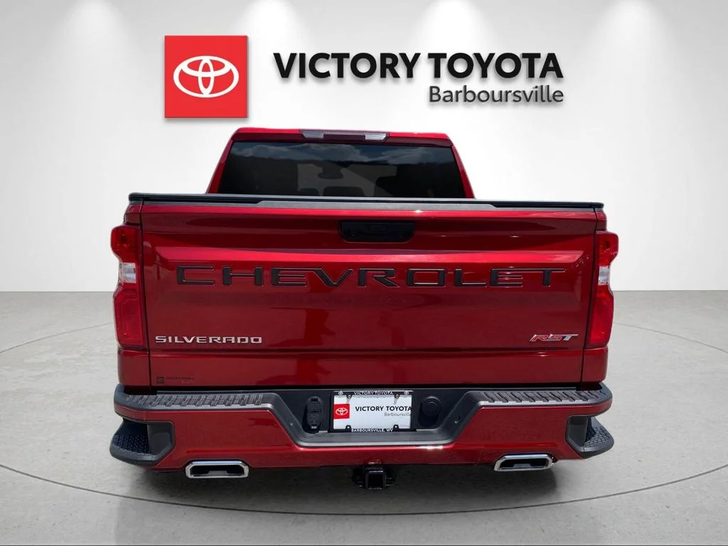 Used 2025 Red Chevrolet RST image 4