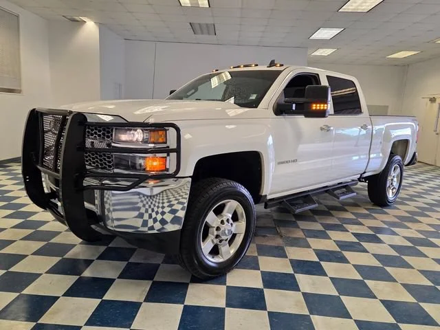 Used 2019 SUMMIT WHITE Chevrolet Work Truck image 3
